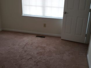 Room available in Cary townhouse