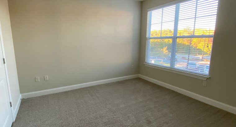 2BHK Apartment available in Cary, NC.