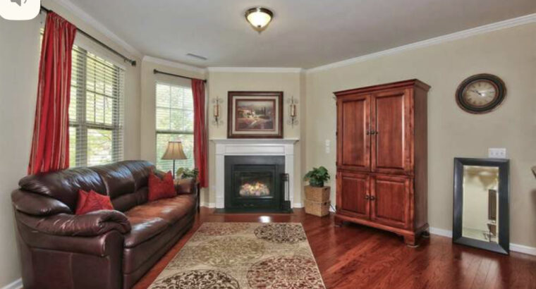 2bhk townhome or ind rooms in Cary for Rent