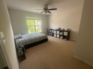 3 Bdrms 1.5 BA w/ Kitchen, Dining & Living