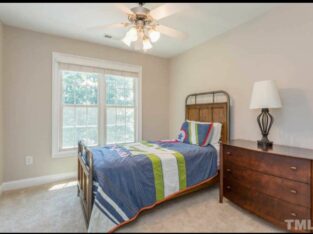 Furnished Room Available – Morrisville