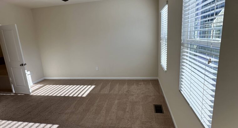 Master Bedroom For Rent – Morrisville