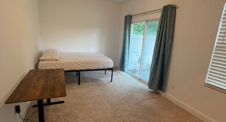 Single Private Room Available For Rent – Apex