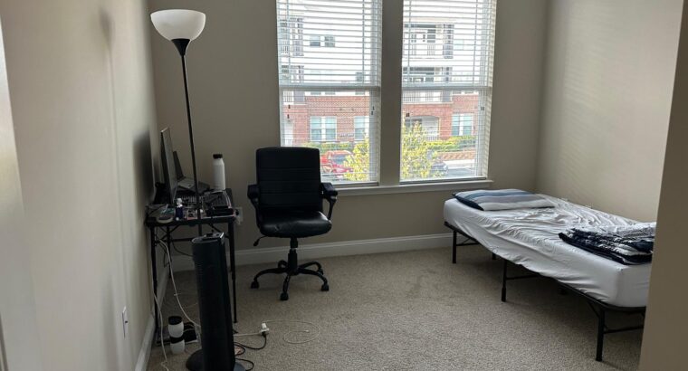 Single Bedroom with Seperate Private Bathroom -Durham